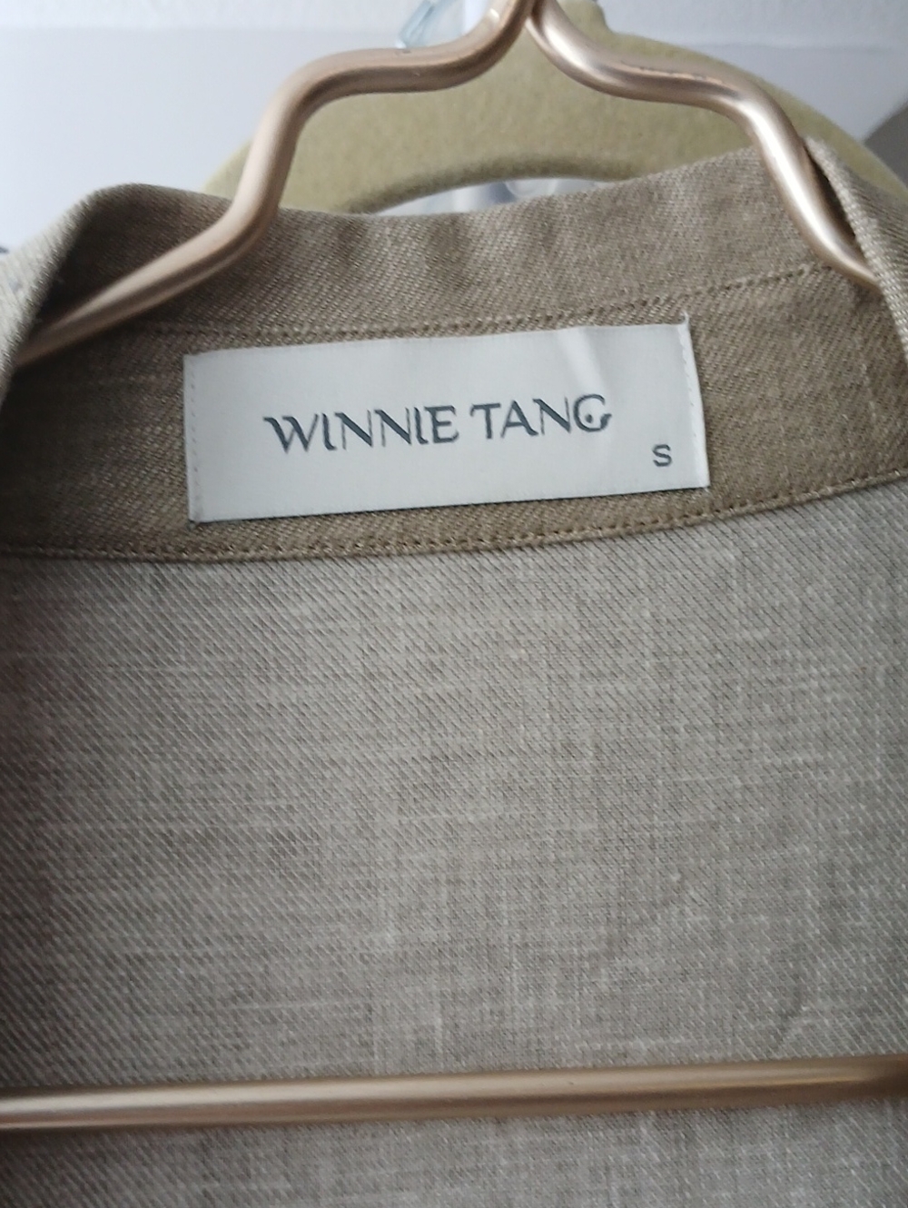 Winnie Tang womens double breasted lightweight tan trenchcoat size small